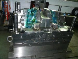 Banana Gate Injection Molding in China